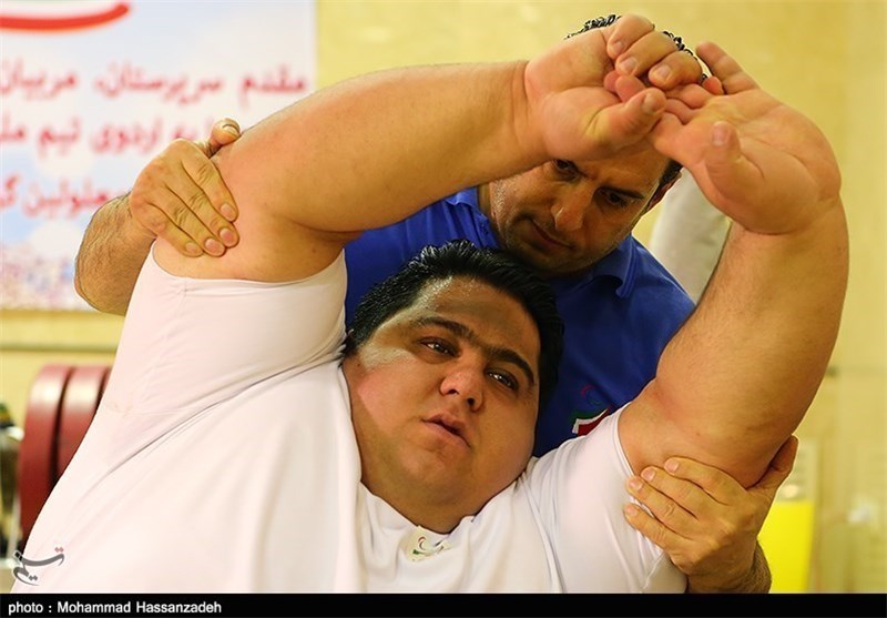 Iranian Powerlifter Rahman Hopes to Reach 300kg at Rio