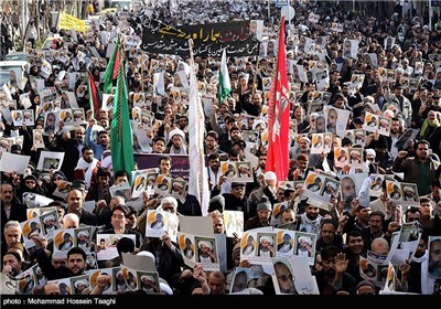راهپیمایی نمازگزاران در اعتراض به اعدام شیخ نمر - مشهد