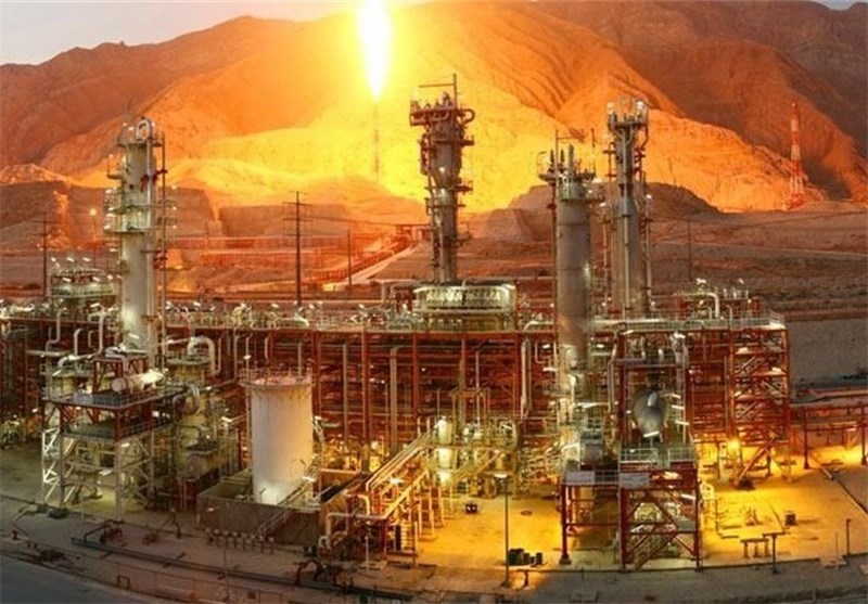 Asian Firms to Help Renovate Iran’s Refineries