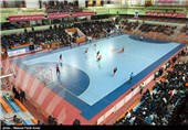 ارژن شیراز _ گیتی‌پسند اصفهان تقابل شیرازی‌ها با صدرنشین در ایستگاه سوم