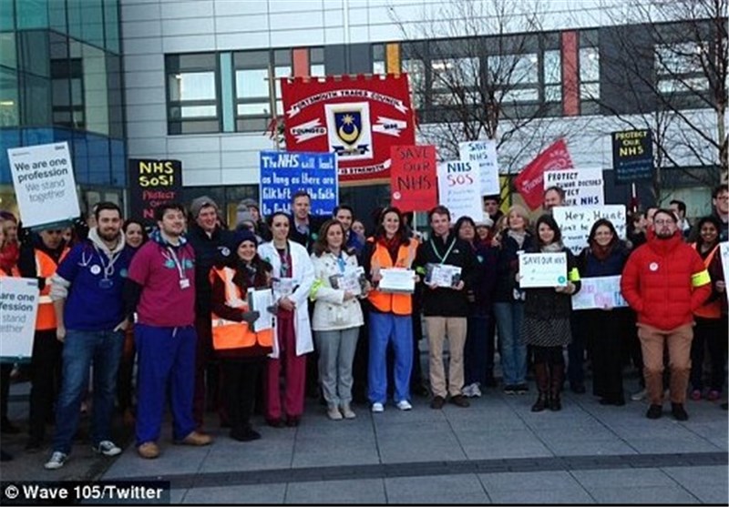 اعتصاب هزاران پزشک انگلیسی و خطر فلج شدن سیستم بیمارستانی بریتانیا