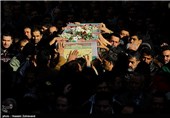 تشییع پیکر شهید مدافع حرم حسین امیدواری