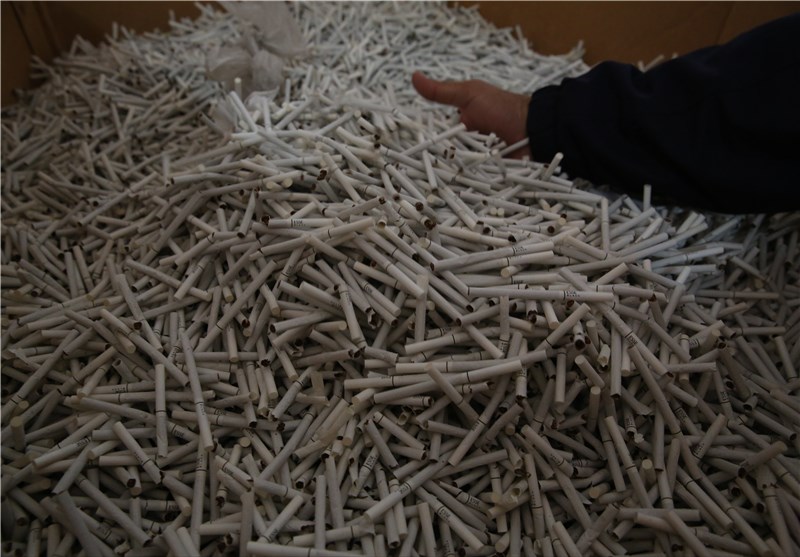 30 هزار نخ سیگار قاچاق از یک دستگاه اتوبوس در نرماشیر کشف شد