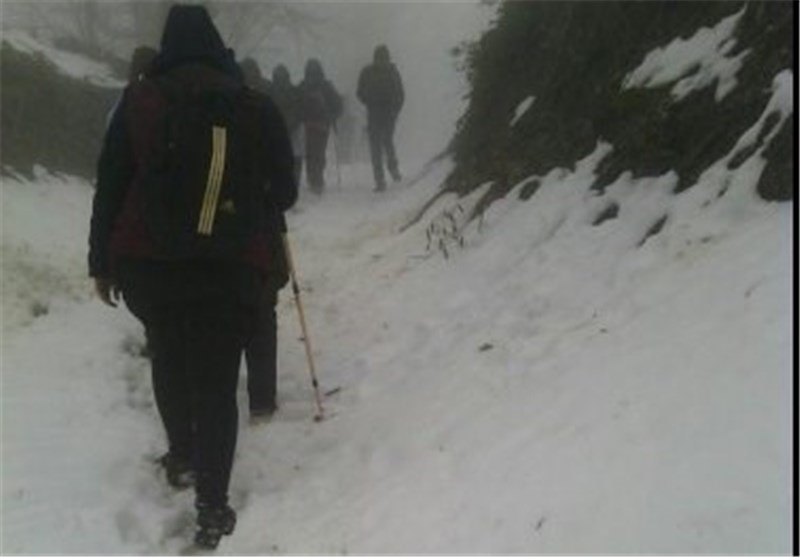 نجات 8 کوهنورد کرمانشاهی از یخچال نهاوند