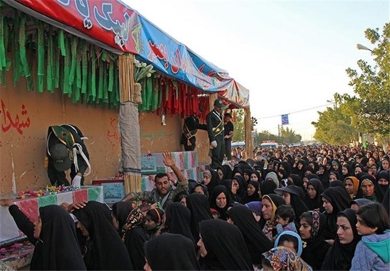 تشییع پیکر مطهر 100 شهید گمنام در بیش از 10 شهر فارس