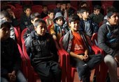 کودکان مهاجر افغانستانی، میزبان فیلمهای عمار