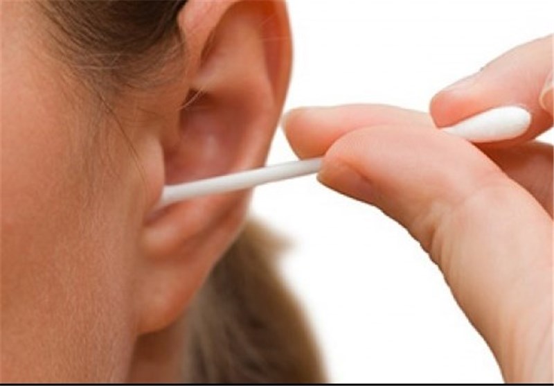 پاک کردن جرم گوش خوب است یا خیر؟