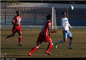 تیم فوتبال گیتی‌پسند با یک گل شهرداری اردبیل را شکست داد