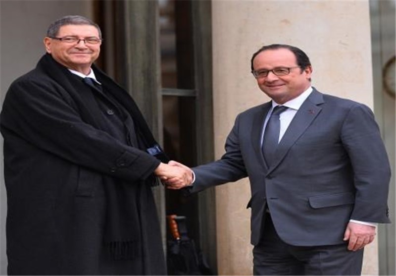 نخست وزیر تونس از پاریس: اوضاع کشور تحت کنترل است!