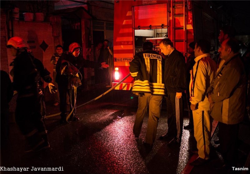 آتش سوزی مجتمع 6طبقه در مشهد/حریق مهار شد