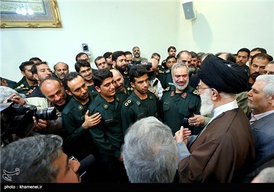 Leader Meets IRGC Capturers of US Intrusive Sailors
