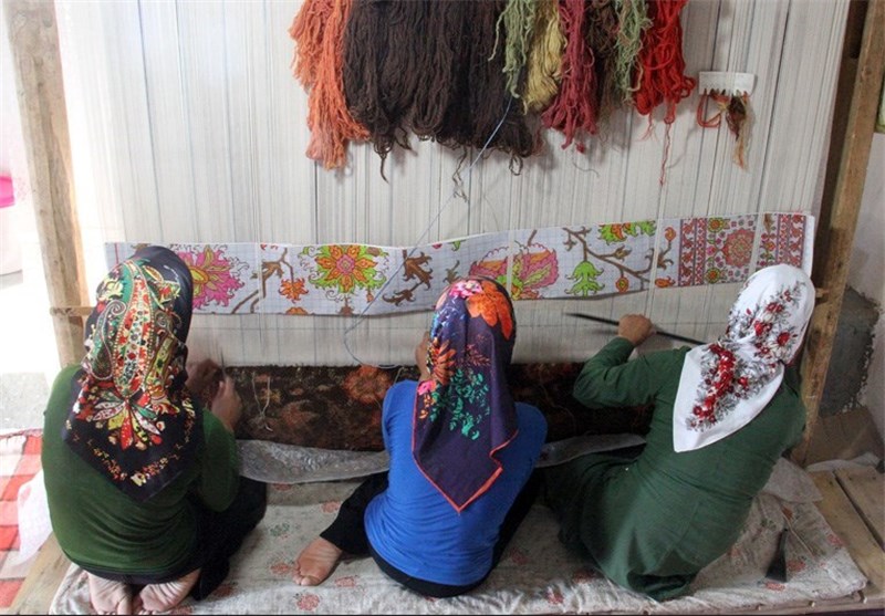 تسهیلات 30 میلیون ریالی به بافندگان فرش استان کرمانشاه پرداخت می‌شود
