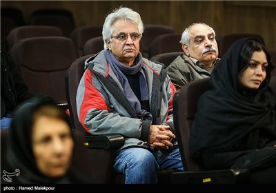 حسین جعفریان فیلمبردار در مراسم یادبود مرحوم یدالله نجفی صدابردار سینما