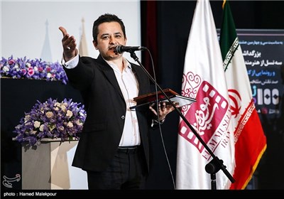 سخنرانی افشین ذی‌نوری در مراسم بزرگداشت سه نسل از هنرمندان دوبله ایران