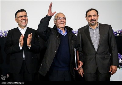 تقدیر از جلال مقامی در مراسم بزرگداشت سه نسل از هنرمندان دوبله ایران