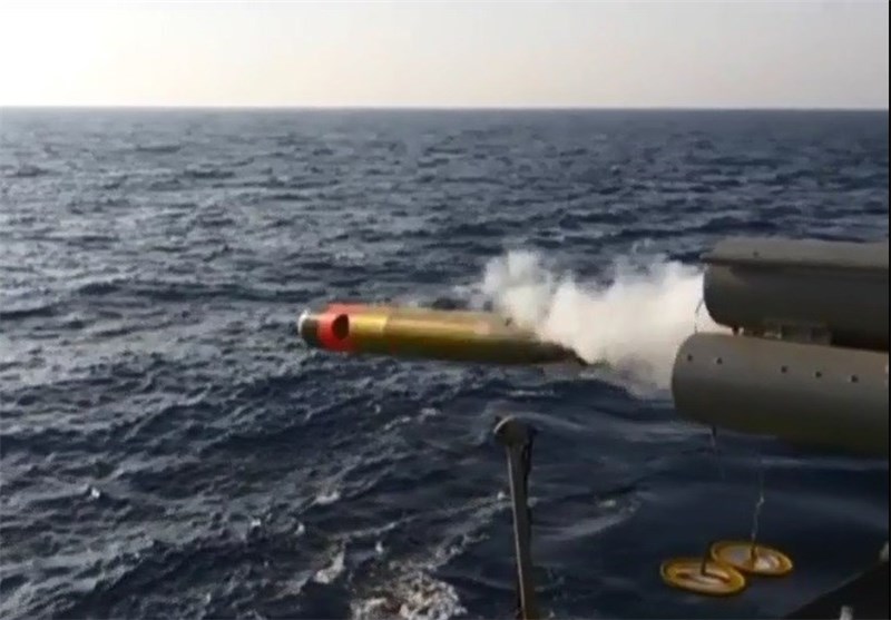 Iranian Navy Test-Fires Advanced Torpedoes (+Video)