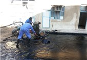 آلودگی نفتی صابون‌سازی خرمشهر همچنان در وضعیت قرمز/ احتمال انفجار سایر مخازن مواد شیمیایی+ تصاویر