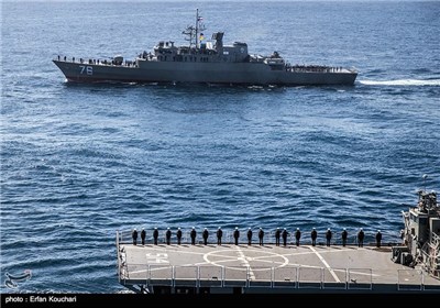 Parade Marks End of Iran’s Navy Drill