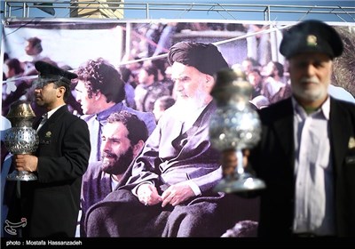 Beginning of Ten-Day Fajr Ceremonies Marked Across Iran