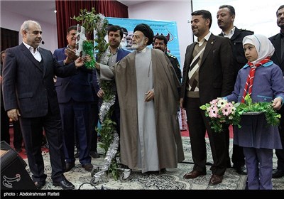 Beginning of Ten-Day Fajr Ceremonies Marked Across Iran