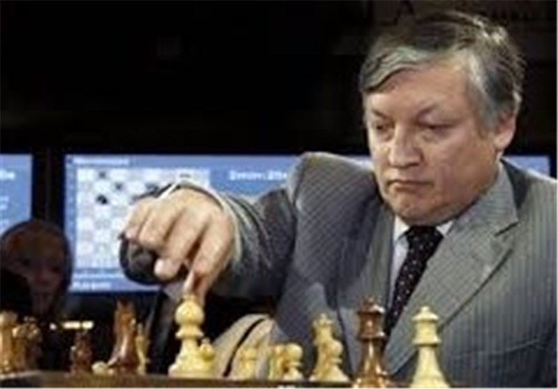 آناتولی کارپف با استاندار گیلان مسابقه می‌دهد