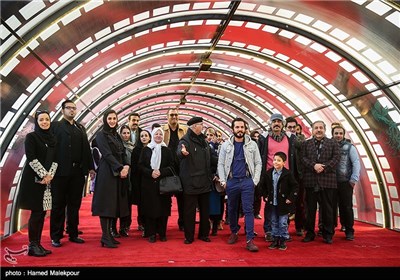 فرش قرمز فیلم سینمایی قیچی در سومین روز سی و چهارمین جشنواره فیلم فجر - برج میلاد