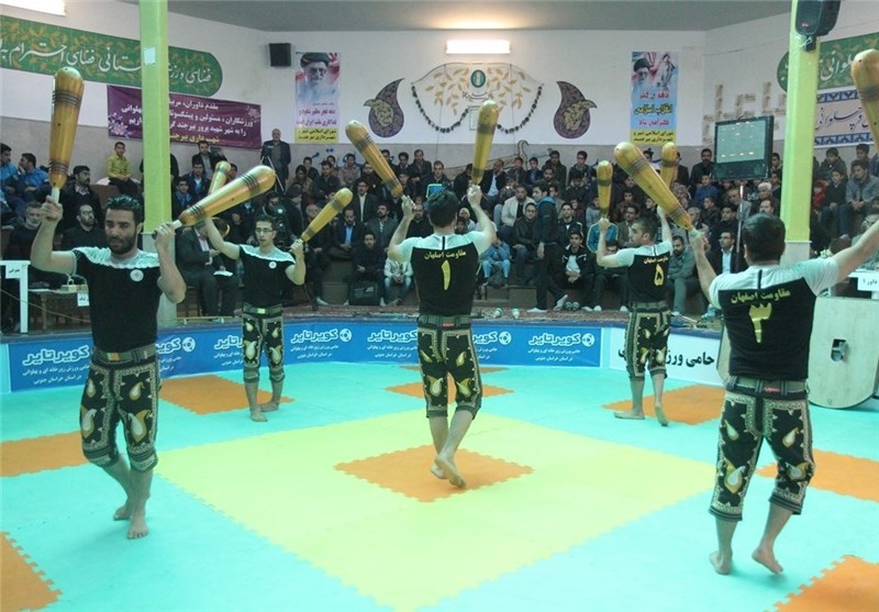 جشنواره ورزش‌های زورخانه‌ای و کشتی پهلوانی دانش آموزان در بیرجند آغاز شد