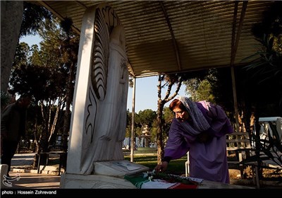 Iranian People Pay Tribute to Christian Martyrs