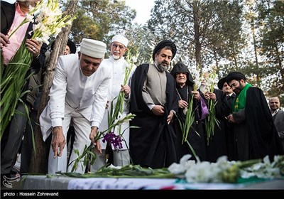 Iranian People Pay Tribute to Christian Martyrs