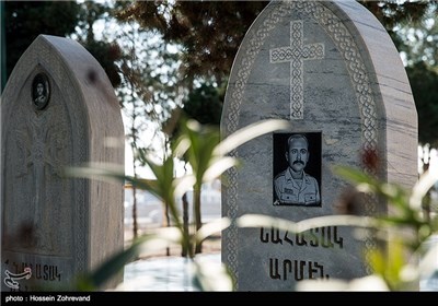 Iranian People Pay Tribute to Christian Martyrs