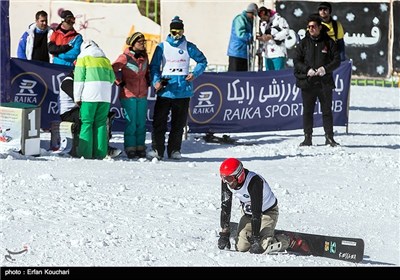 مسابقات اسکی اسنوبرد جام فجر در پیست دیزین