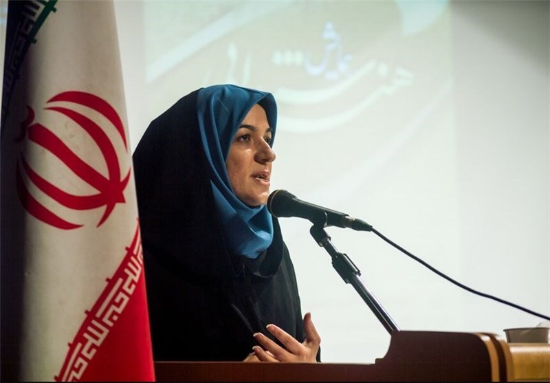یزد | هنوز حق شهدای ترور، مدافع حرم و دفاع مقدس در هنر ادا نشده است