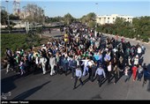 همایش بزرگ پیاده روی خانوادگی به مناسبت دهه فجر در کیش