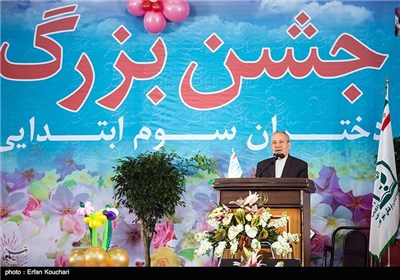 مراسم جشن تکلیف 12هزار نفری دختران دانش آموز