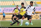 دیدار تیم های فوتبال صبا و راه آهن