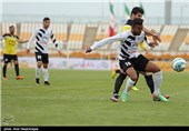 دیدار تیم های فوتبال صبا و راه آهن