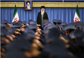 فرماندهان و کارکنان نیروی هوایی ارتش و پدافند هوایی با امام خامنه‌ای دیدار کردند