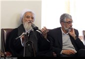 دیدار اعضای ائتلاف اصولگرایان تهران با آیت الله موحدی کرمانی