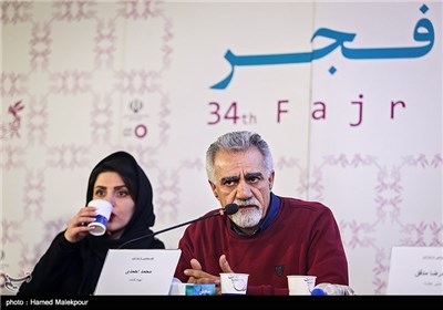 محمد احمدی تهیه‌کننده و سپیده عبدالوهاب تدوینگر در نشست خبری فیلم به دنیا آمدن - سی و چهارمین جشنواره فیلم فجر