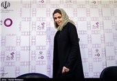 الهام کردا بازیگر در نشست خبری فیلم به دنیا آمدن - سی و چهارمین جشنواره فیلم فجر