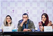 بهنوش طباطبایی، پدرام شریفی و هانیه توسلی بازیگران فیلم سیانور در نشست خبری - سی و چهارمین جشنواره فیلم فجر