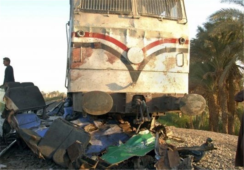 Scores Wounded in Egypt Train Crash