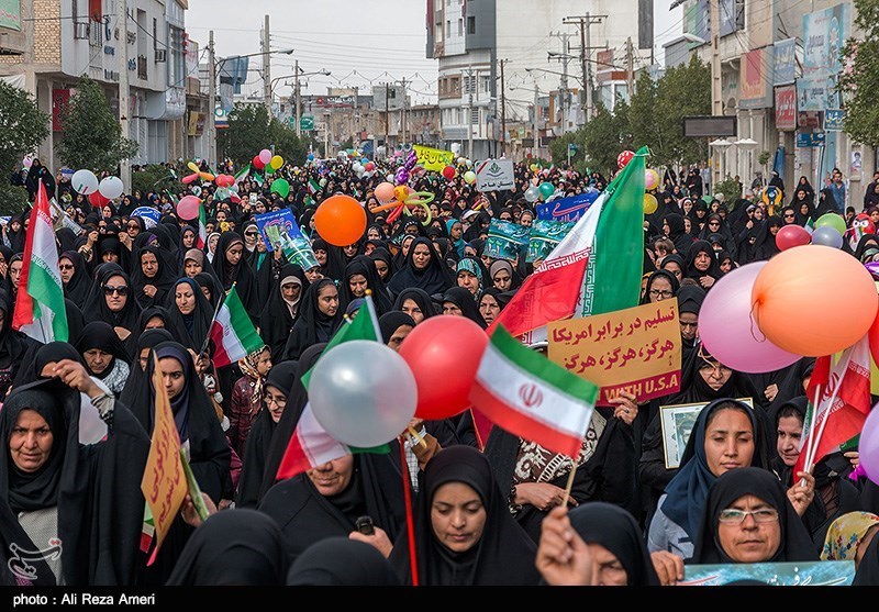 رادیو آلمان: تظاهرات‌کنندگان ایرانی شعار مرگ بر آمریکا و مرگ بر اسرائیل سر دادند