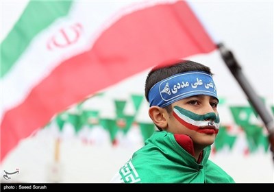 ایران الاسلام تشهد مهرجاناً وطنیاً کبیراً بذکرى فجر الانتصار