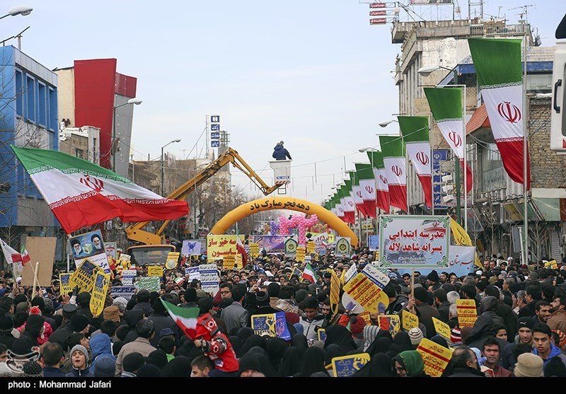 راهپیمایی 22 بهمن در چهارمحال و بختیاری آغاز شد