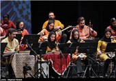 اجرای گروه خورشید در سومین روز جشنواره موسیقی فجر