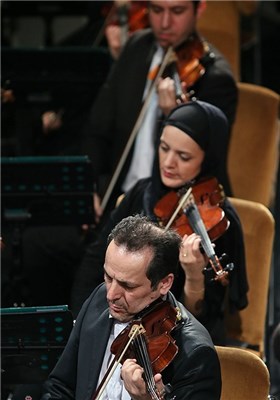 Iran’s National Orchestra Performs at Fajr Music Festival