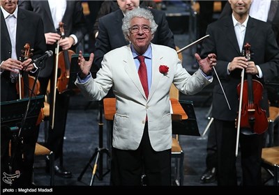 Iran’s National Orchestra Performs at Fajr Music Festival