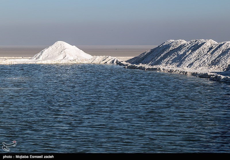 4 میلیارد تن نمک در سطح دریاچه ارومیه وجود دارد
