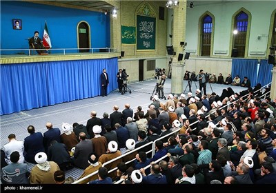 Ayatollah Khamenei Meets Group of Iranian People